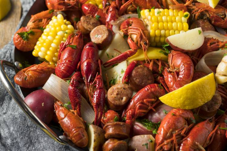 Rockport Seafood Restaurant With Cajun Flavor - The Boiling Pot